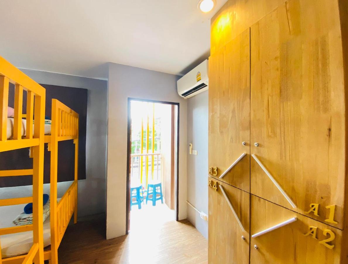 Frutta Hostel Patong Ngoại thất bức ảnh